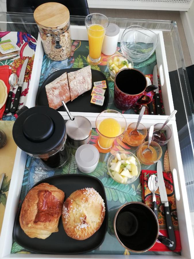 Bed and Breakfast Monts Dome Clermont-Ferrand Esterno foto